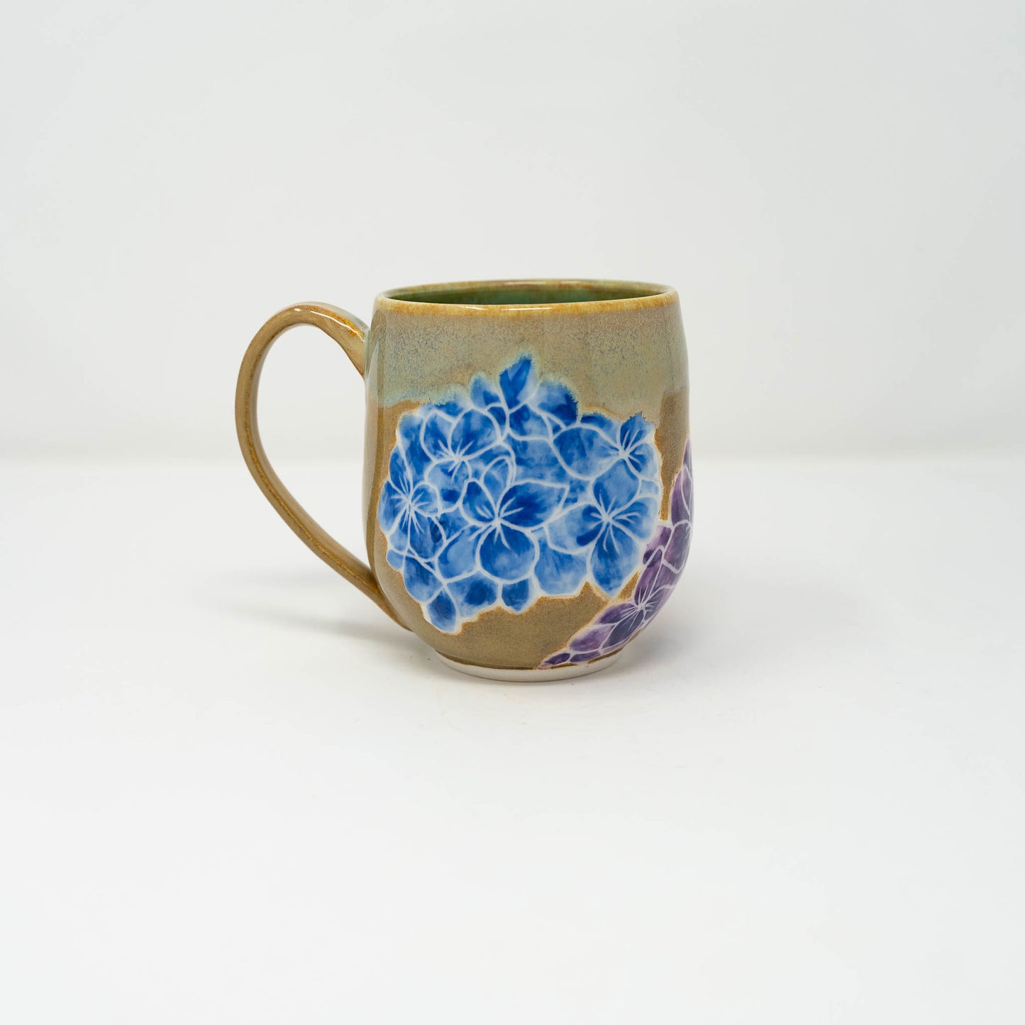 Sandy Hydrangea Mug