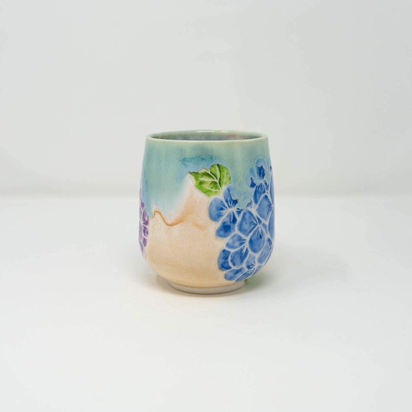 Beachy Hydrangea Mug